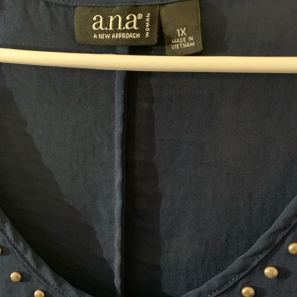 Navy blue tank top